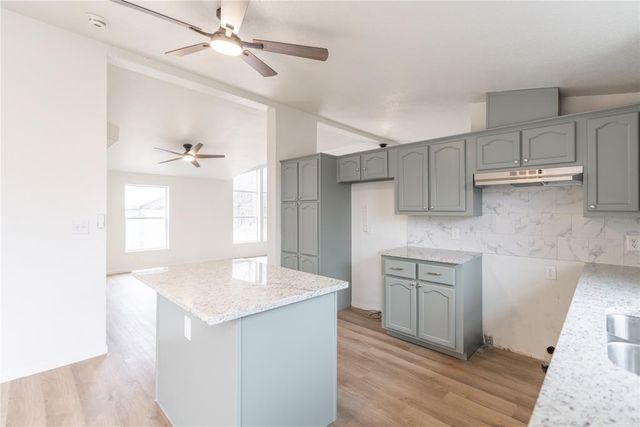 9268 S Ridge Drive, Luther, OK 73054