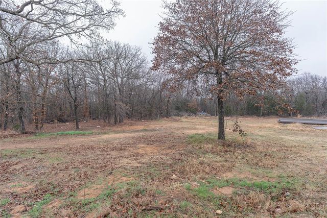 9268 S Ridge Drive, Luther, OK 73054