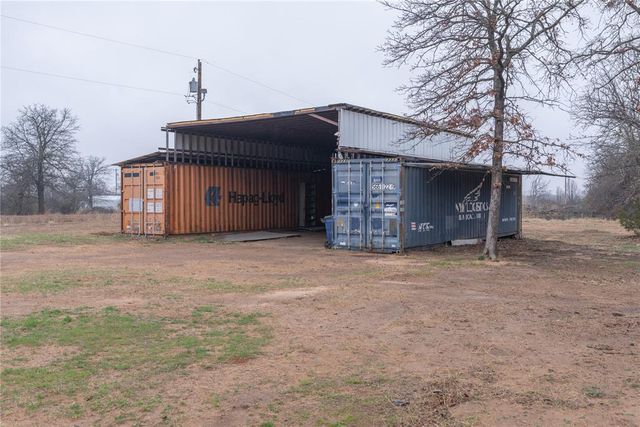 9268 S Ridge Drive, Luther, OK 73054
