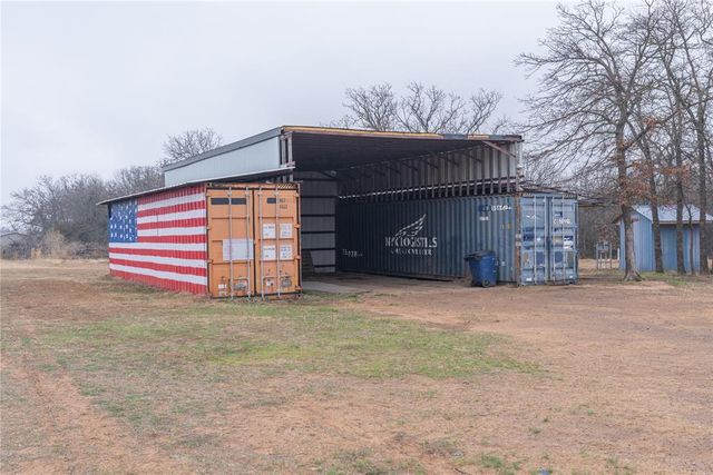 9268 S Ridge Drive, Luther, OK 73054