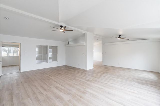 9268 S Ridge Drive, Luther, OK 73054
