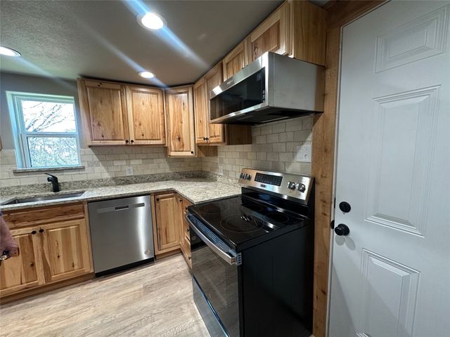431 W Monterey Street, Denison, TX 75020