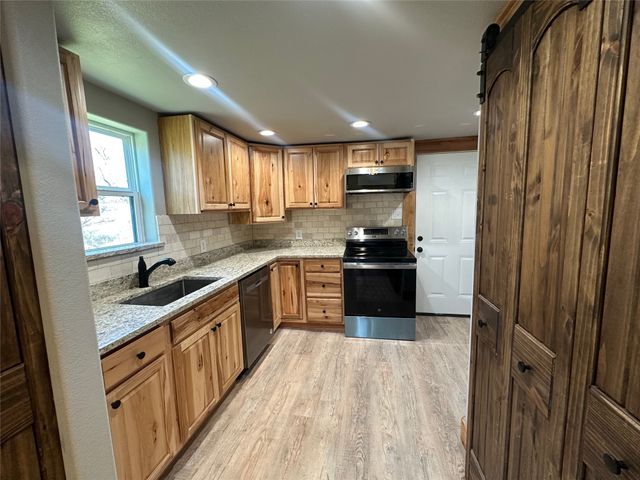 431 W Monterey Street, Denison, TX 75020
