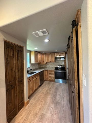 431 W Monterey Street, Denison, TX 75020