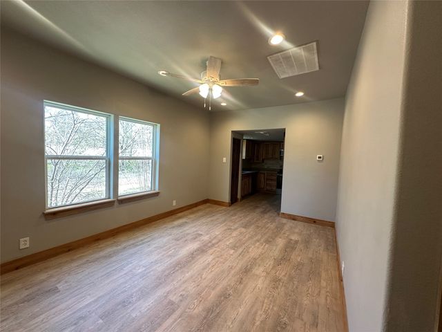 431 W Monterey Street, Denison, TX 75020