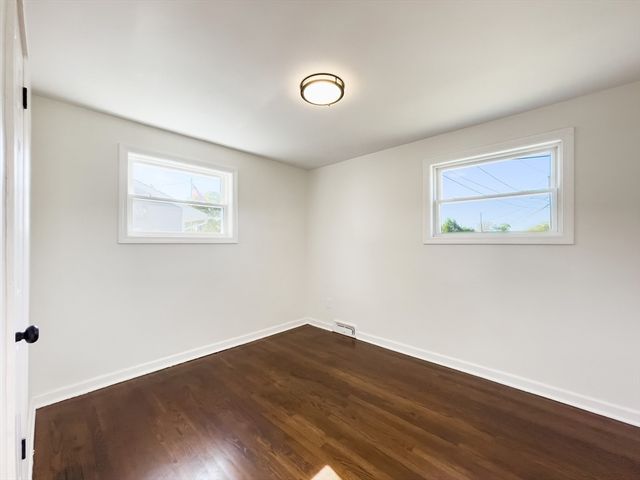41 Loretta St, Springfield, MA 01118