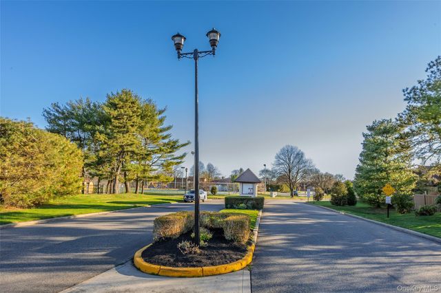 117 Scarlett Drive, Commack, NY 11725