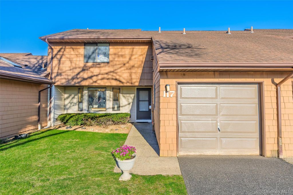 117 Scarlett Drive, Commack, NY 11725