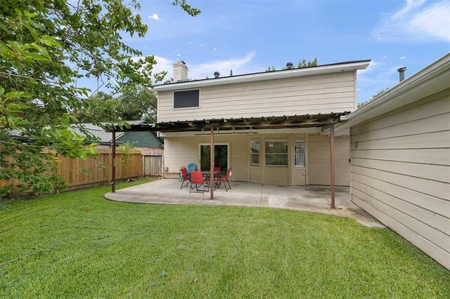 11714 Fallwood Drive, Houston, TX 77065
