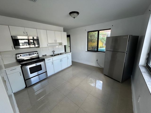 3482 SW 26th St 0, Miami, FL 33133