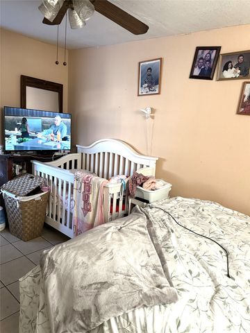 1508 California Parkway N, Fort Worth, TX 76115