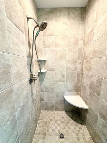 1296 Blue Ridge Parkway, White Lake Charter Township, MI 48383