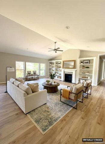 1296 Blue Ridge Parkway, White Lake Charter Township, MI 48383