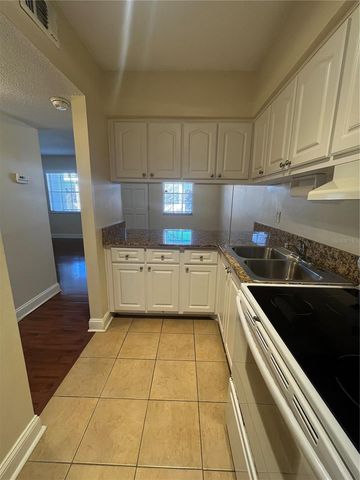 120 S CHURCH AVENUE 207, Tampa, FL 33609