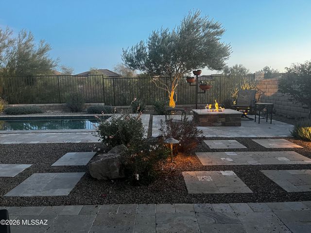 14102 N Bright Angel Trail, Marana, AZ 85658