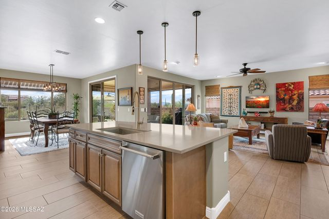 14102 N Bright Angel Trail, Marana, AZ 85658