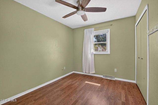 1041 E Elm Tree Road, Rossford, OH 43460
