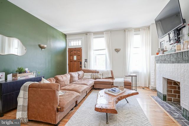 1206 E SUSQUEHANNA AVE, Philadelphia, PA 19125