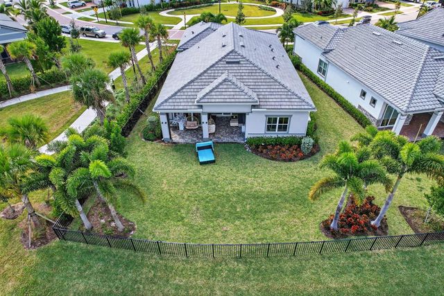 10405 Northbrook Circle, Palm Beach Gardens, FL 33412