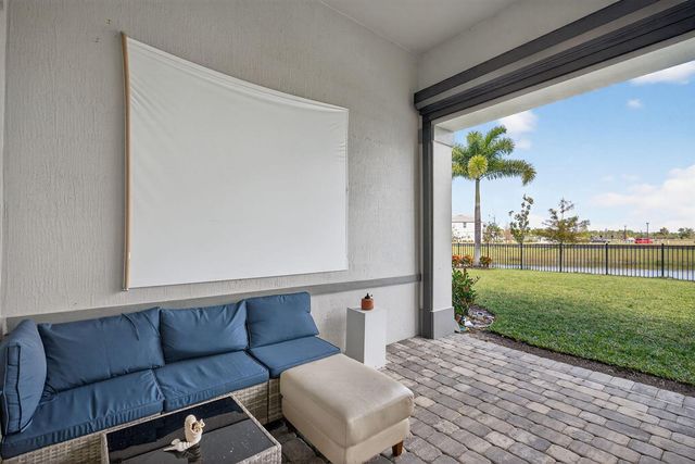 10405 Northbrook Circle, Palm Beach Gardens, FL 33412