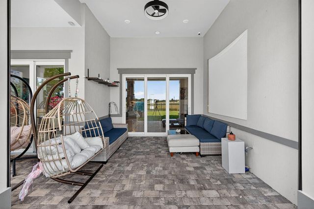 10405 Northbrook Circle, Palm Beach Gardens, FL 33412