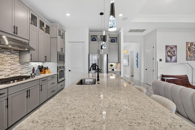 10405 Northbrook Circle, Palm Beach Gardens, FL 33412