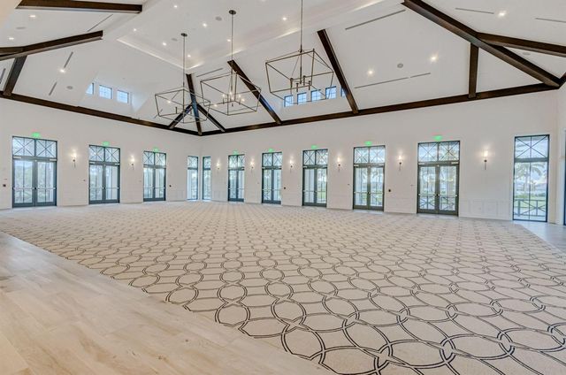 10405 Northbrook Circle, Palm Beach Gardens, FL 33412