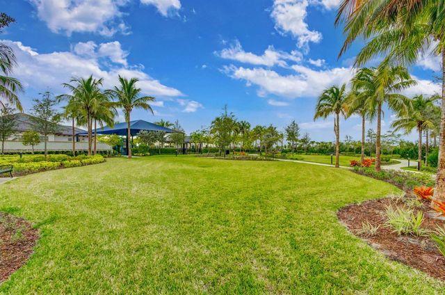 10405 Northbrook Circle, Palm Beach Gardens, FL 33412