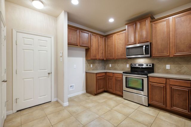 3117 Carlisle Street, Bedford, TX 76021