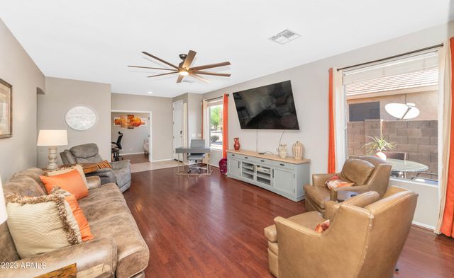 303 N KIMBERLEE Way, Chandler, AZ 85225