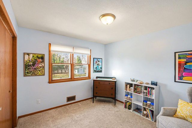 908 10th Street, Farmington, MN 55024