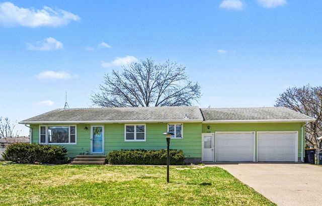 908 10th Street, Farmington, MN 55024