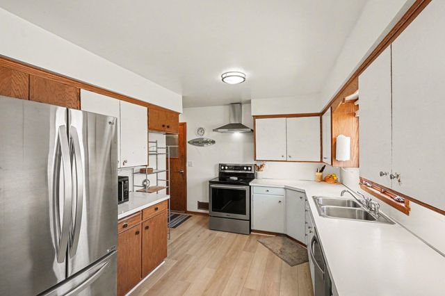 908 10th Street, Farmington, MN 55024