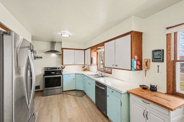 908 10th Street, Farmington, MN 55024