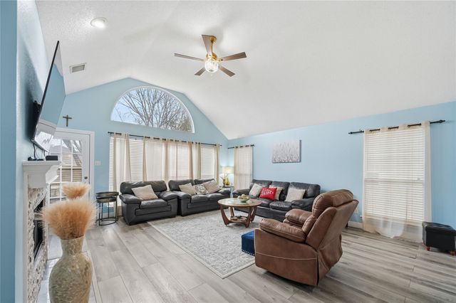 6003 Vista Park Lane, Sachse, TX 75048