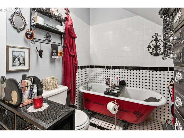 11215 Ne 359TH St, La Center, WA 98629