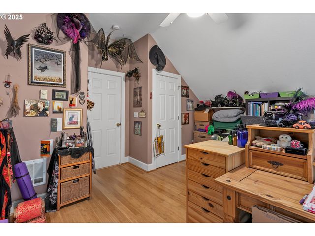 11215 Ne 359TH St, La Center, WA 98629