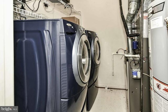 2 PARKER FARM CT, Silver Spring, MD 20906