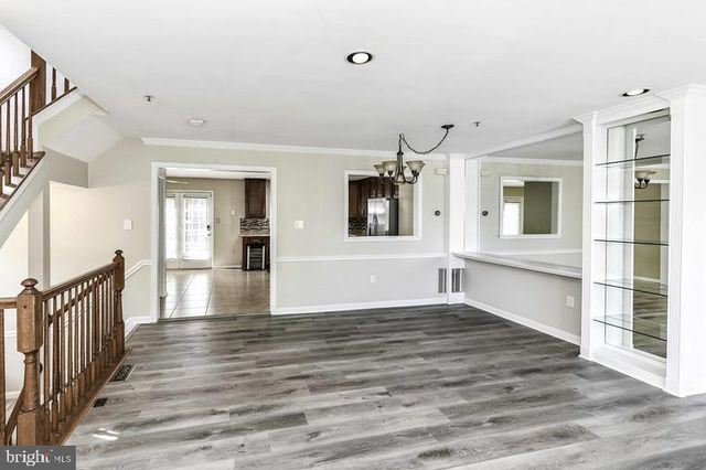 2 PARKER FARM CT, Silver Spring, MD 20906