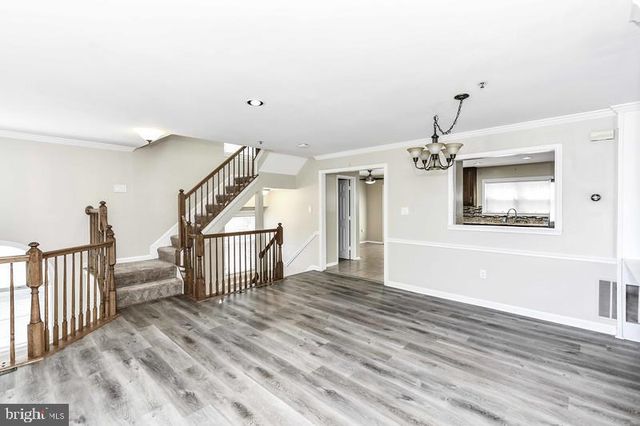 2 PARKER FARM CT, Silver Spring, MD 20906