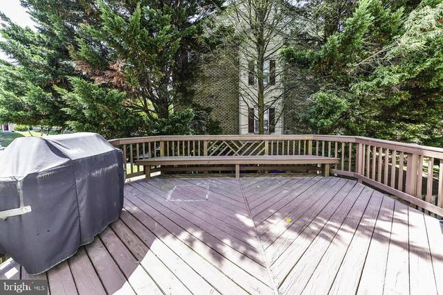 2 PARKER FARM CT, Silver Spring, MD 20906