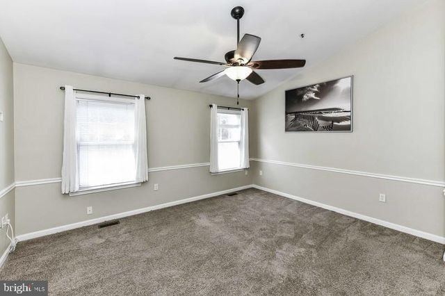 2 PARKER FARM CT, Silver Spring, MD 20906