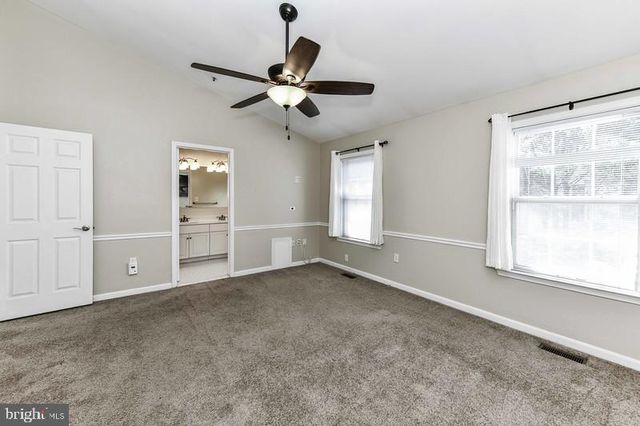 2 PARKER FARM CT, Silver Spring, MD 20906