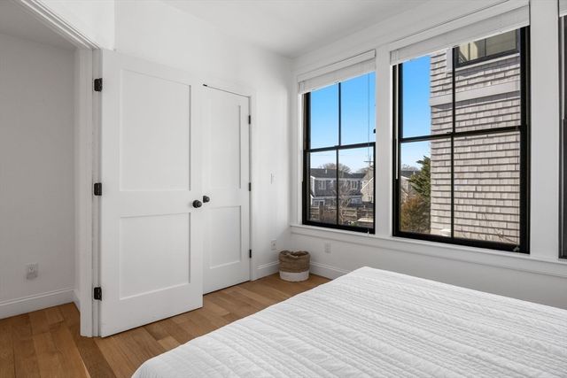 350 Bradford St 11, Provincetown, MA 02657