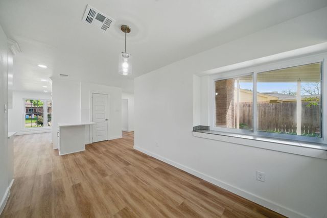 9711 Derrik Drive, Houston, TX 77080