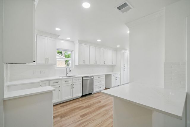 9711 Derrik Drive, Houston, TX 77080