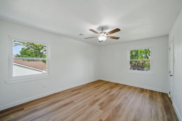 9711 Derrik Drive, Houston, TX 77080