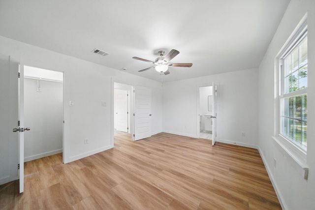 9711 Derrik Drive, Houston, TX 77080