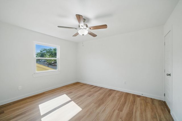 9711 Derrik Drive, Houston, TX 77080