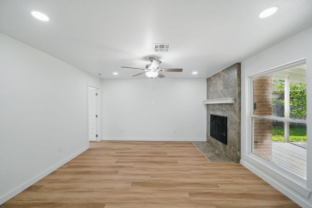 9711 Derrik Drive, Houston, TX 77080